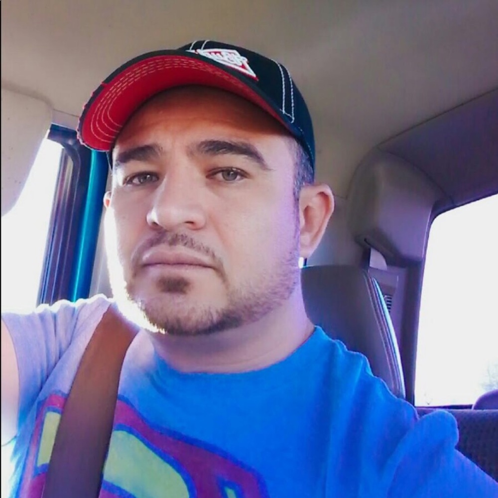 Meet your Posher, Luis